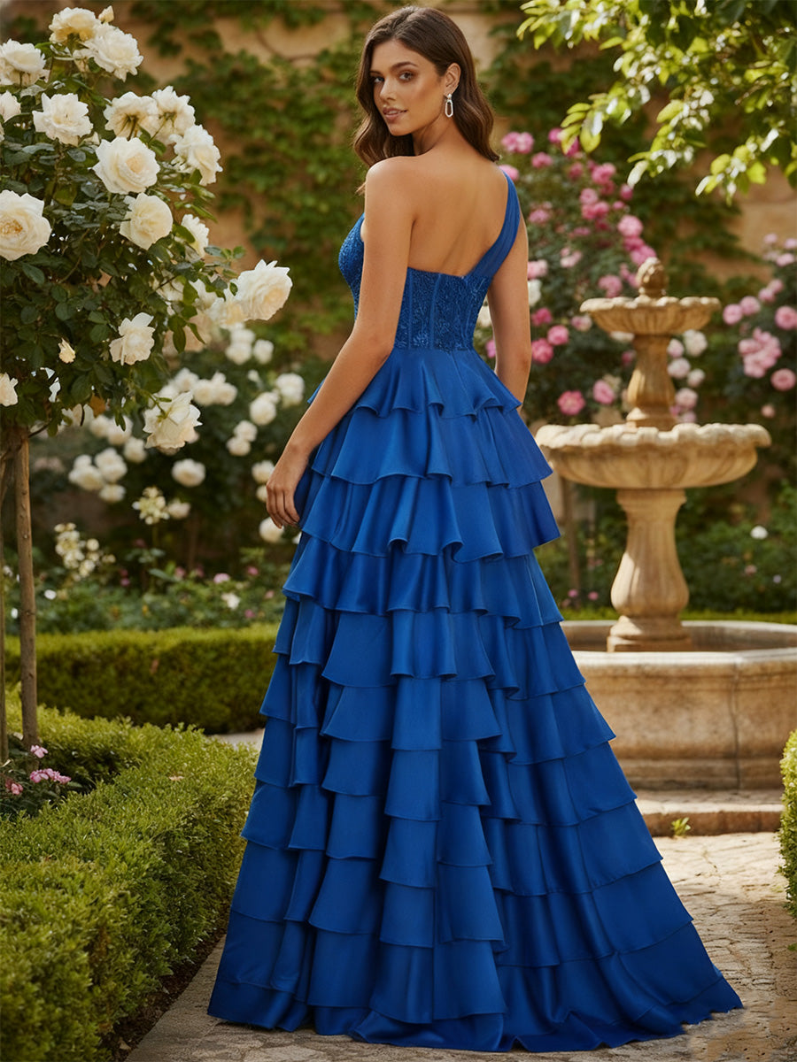 Vestido de fiesta línea A con un hombro, satén elástico, volantes y abertura, con apliques de cuentas