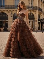 Vestido de baile em tule com estampa de leopardo, babados e decote coração em A