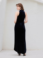 Marineblaues Stretch-Samt Halfter-Ausschnitt ärmelloses asymmetrisches Kleid