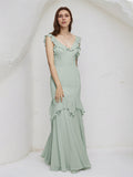 Vestidos largos de dama de honor tipo tubo/columna de gasa color salvia con escote en V y sin mangas