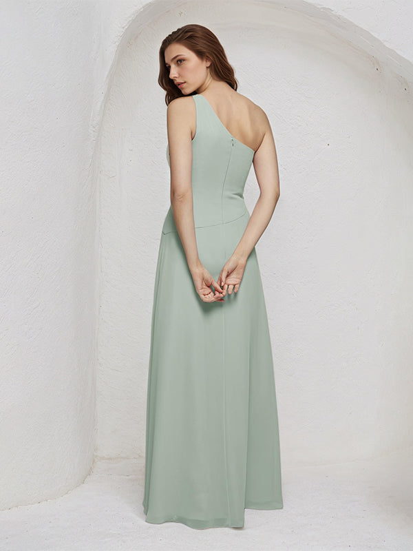 Vestido de madrinha sálvia em chiffon, linha A, um ombro só, sem mangas e comprimento até o chão