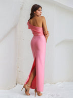 Knallpinkes Satin Ein-Schulter Ärmelloses Knöchellanges Kleid mit Rüschen