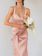 Rosa Satin Spaghettiträger ärmelloses bodenlanges Kleid mit Schleife