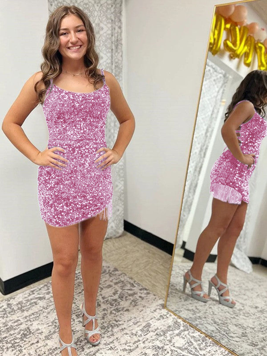 Robe courte moulante à sequins avec bretelles spaghetti ajustée pour soirée de retour