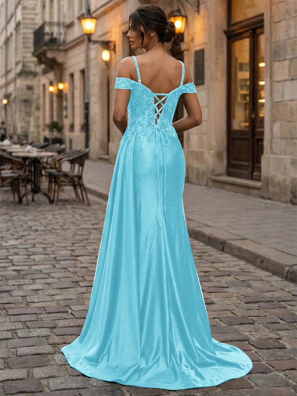 Vestido longo de festa verde esmeralda em cetim com corpete bordado