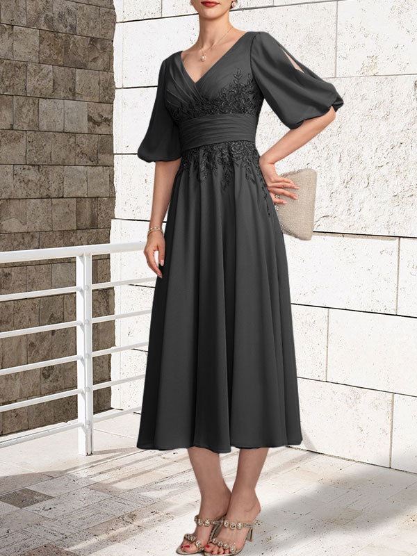 A-Linien Mutterkleid mit V-Ausschnitt, tea-length, Spitze und Chiffon mit Falten