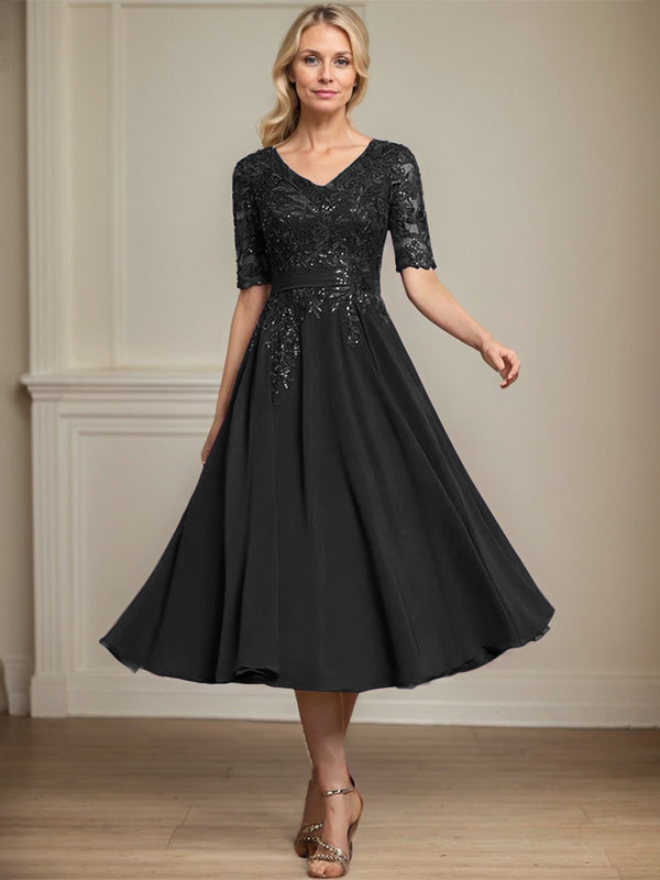 Robe de mère de la mariée en dentelle et chiffon longueur thé, ligne A, col en V avec sequins