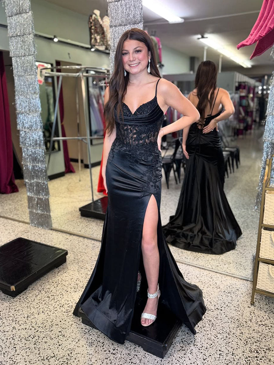 Schwarzes, tief ausgeschnittenes Korsett-Abendkleid mit Herzausschnitt und hohem Schlitz