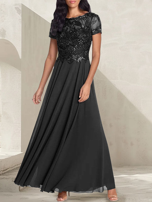Abito lungo da madre della sposa grigio carbone a linea ad A con scollatura a barca e perline