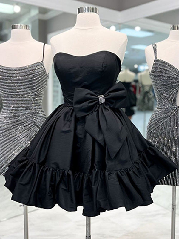 Robe courte trapèze bustier en satin pour bal avec nœud