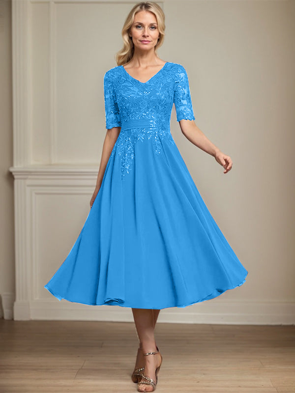 Robe de mère de la mariée en dentelle et chiffon longueur thé, ligne A, col en V avec sequins