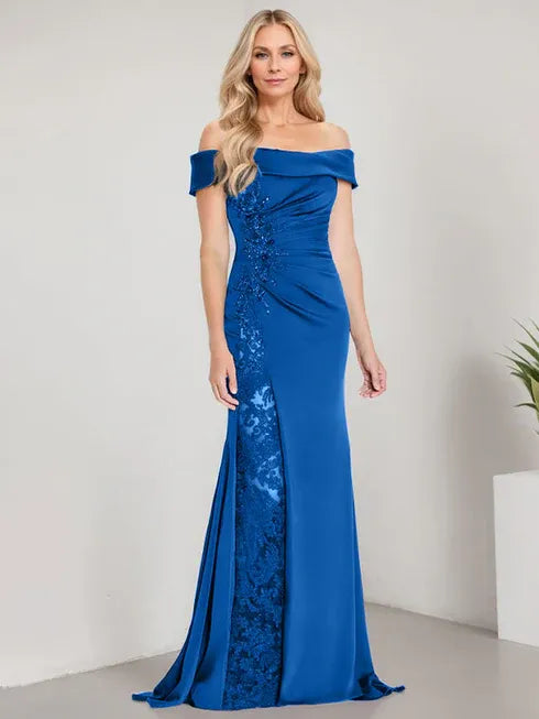 A-Linien Schulterfreies bodenlanges Brautmutterkleid mit Applikationen und Perlenbesatz Meerjungfrauenkleid mit hohem Schlitz