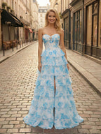 Blaues florales trägerloses, gestuftes Rüschen-Corsagen langes Prom-Kleid mit Schlitz