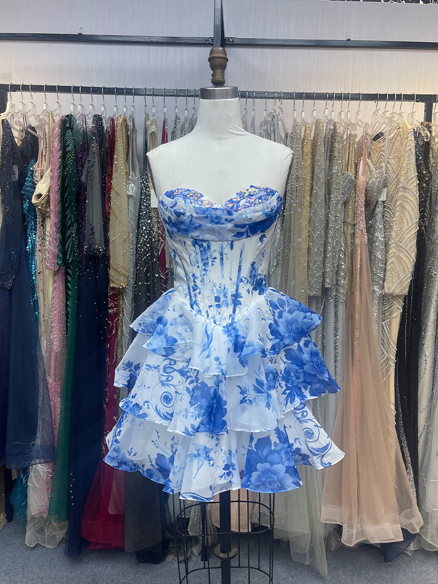 Vestido rosa para fiesta de bienvenida línea A, sin tirantes, con escote corazón y apliques en capas