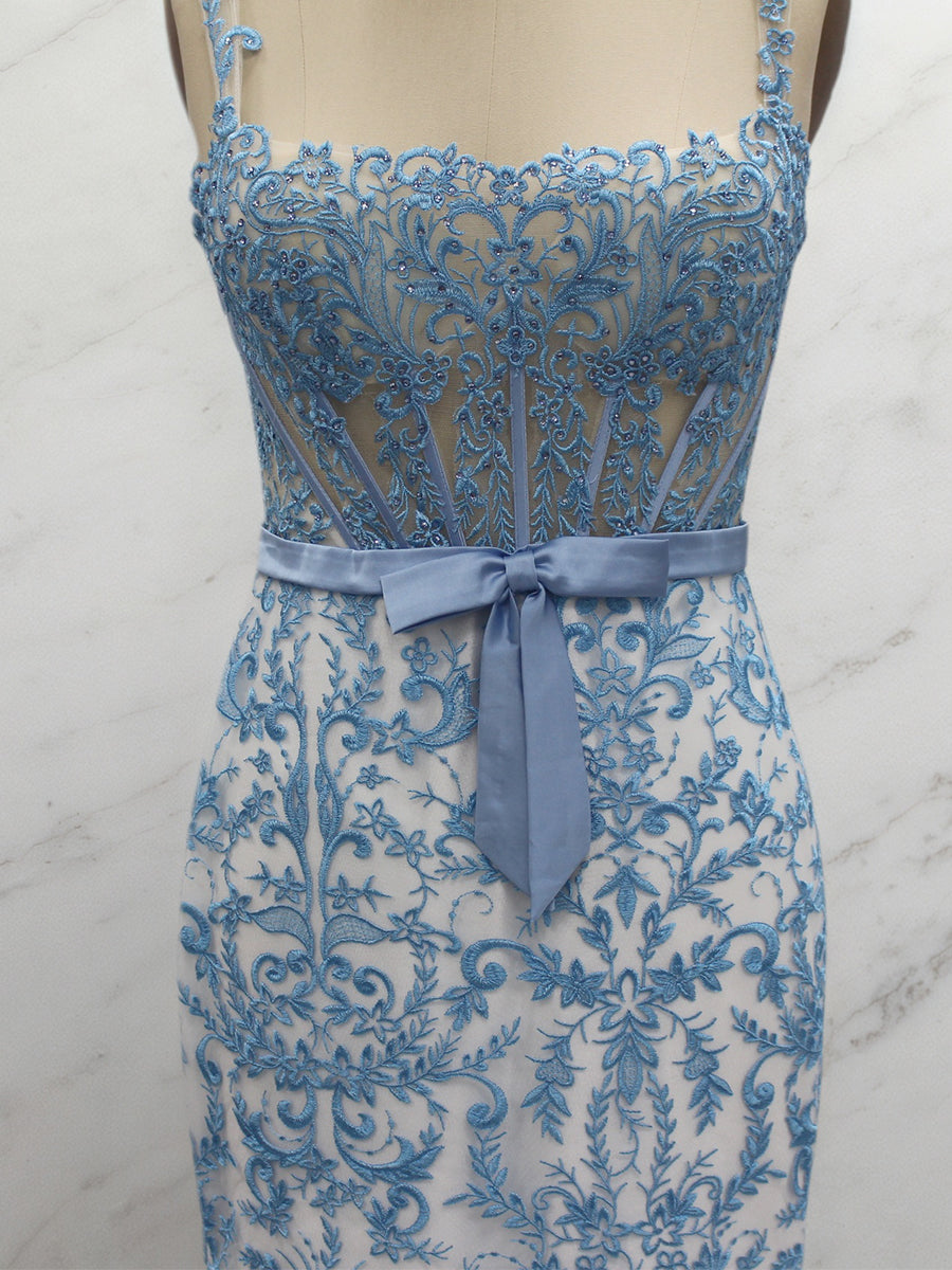 Blaues, florales Meerjungfrauen-Abendkleid mit Sweetheart-Ausschnitt, Spaghettiträgern und Korsett