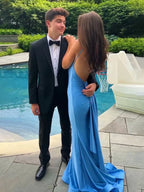 Vestido largo de fiesta azul sirena con tirantes de espagueti y espalda descubierta de satén