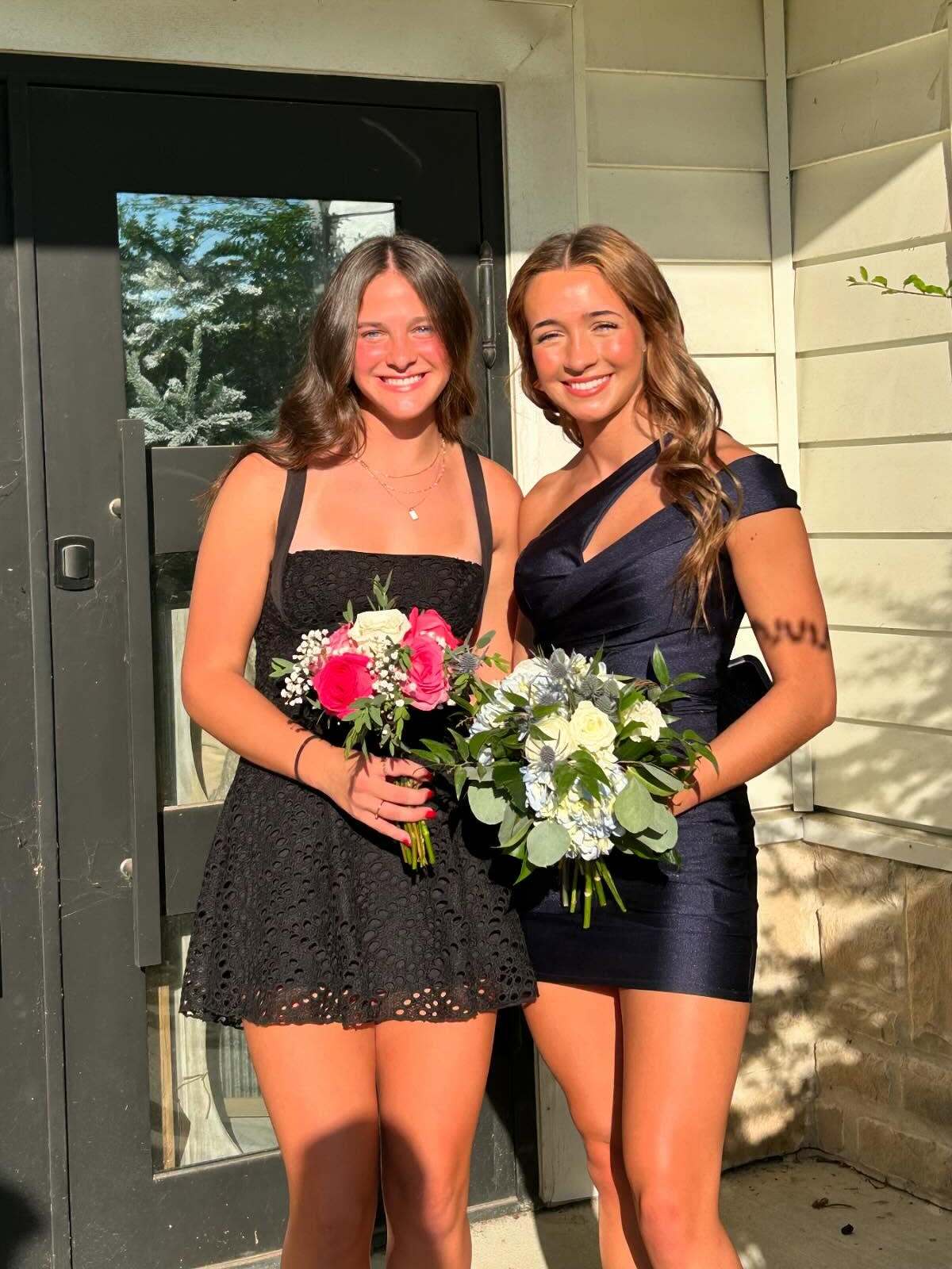 Robe courte moulante à une épaule pour rentrée scolaire