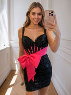 Robe courte moulante bustier en dentelle pour bal de promo avec nœud
