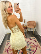 Bodycon Sweetheart Lace Up Short Yellow Homecoming Dress With Appliques
