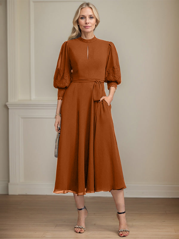 A-Linien Kleid mit hohem Kragen, tea-länge, Spitze und Chiffon, Brautmutterkleid mit Schleife