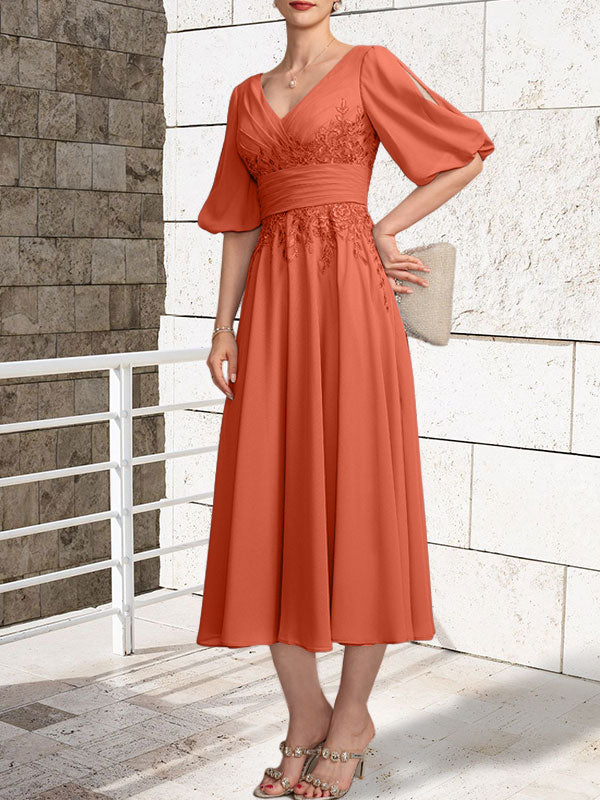 A-Linien Mutterkleid mit V-Ausschnitt, tea-length, Spitze und Chiffon mit Falten