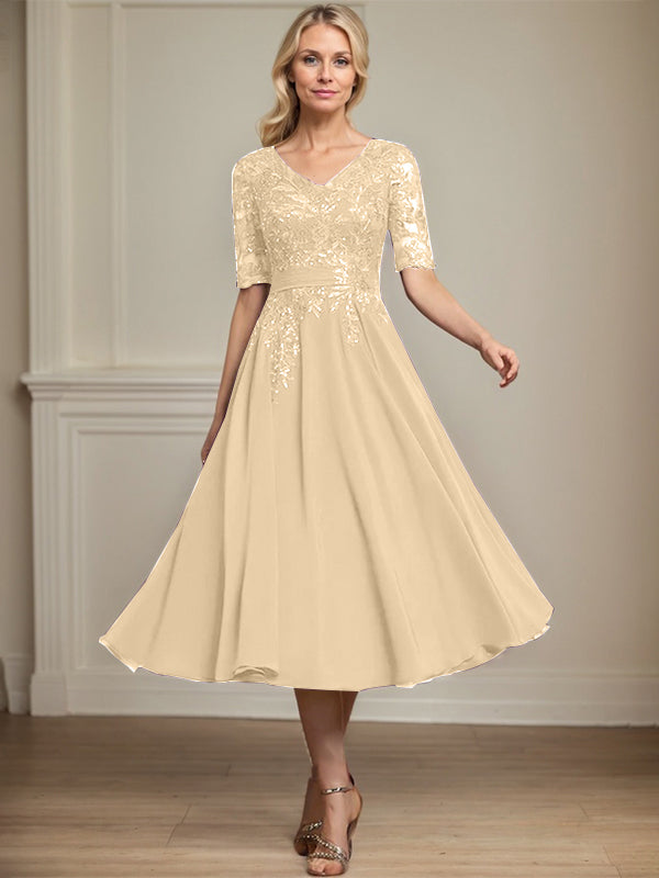 Robe de mère de la mariée en dentelle et chiffon longueur thé, ligne A, col en V avec sequins