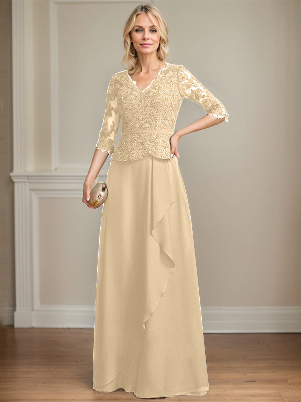 Robe mère de la mariée en dentelle et chiffon, coupe évasée, encolure en V, longue au sol avec volants en cascade et sequins
