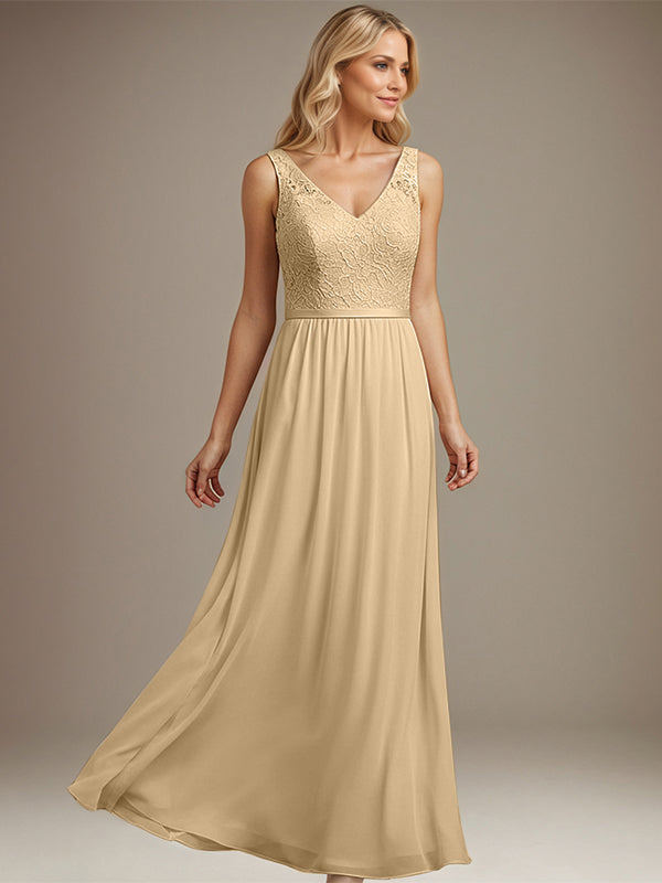 Abito da madre della sposa in chiffon e pizzo blu polvere a linea A, scollo a V e lunghezza fino a terra