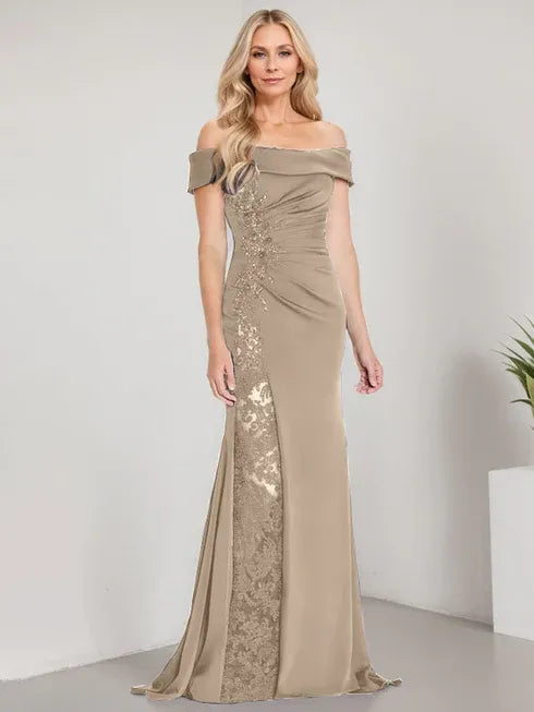 A-Linien Schulterfreies bodenlanges Brautmutterkleid mit Applikationen und Perlenbesatz Meerjungfrauenkleid mit hohem Schlitz