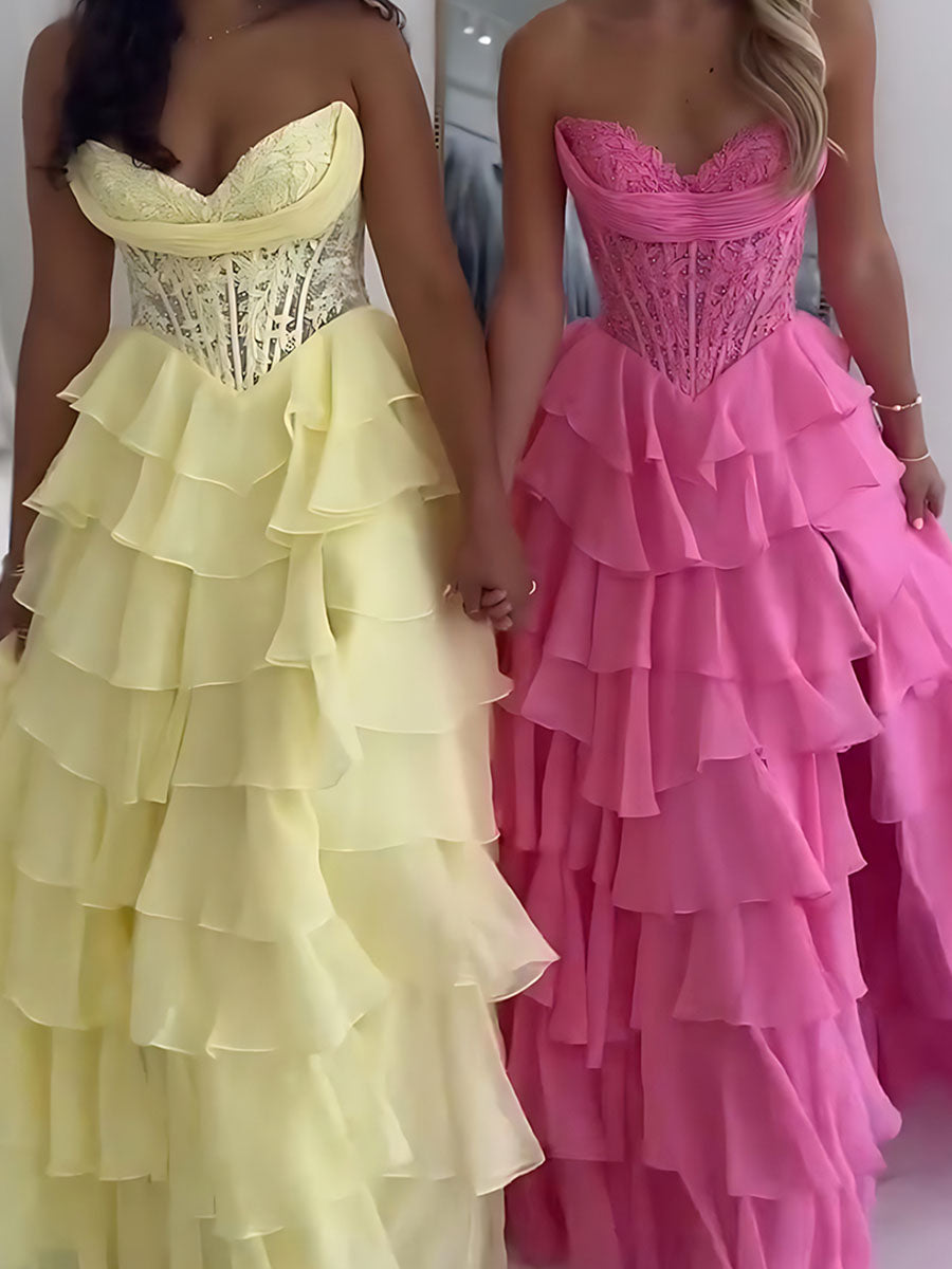 Vestido longo de baile em linha A, tomara que caia, império, chiffon em camadas e fenda