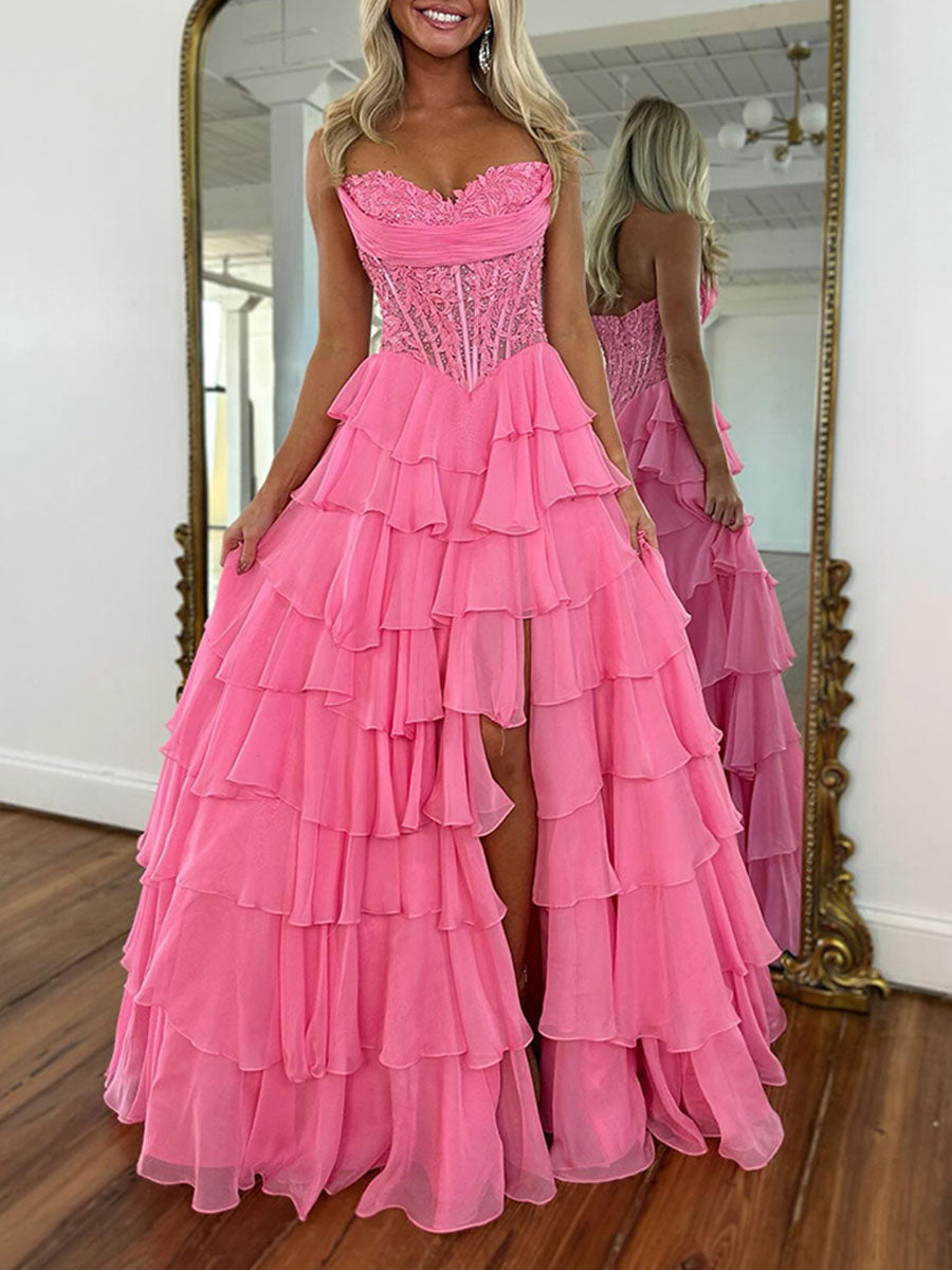 Vestido longo de baile em linha A, tomara que caia, império, chiffon em camadas e fenda