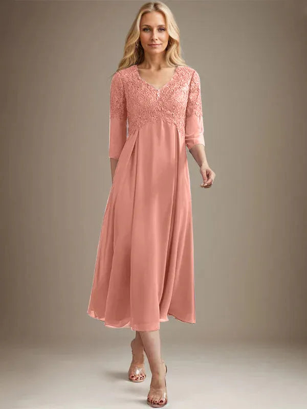 Vestido línea A con escote en V, largo hasta el té, de gasa y encaje para madre de la novia con pedrería