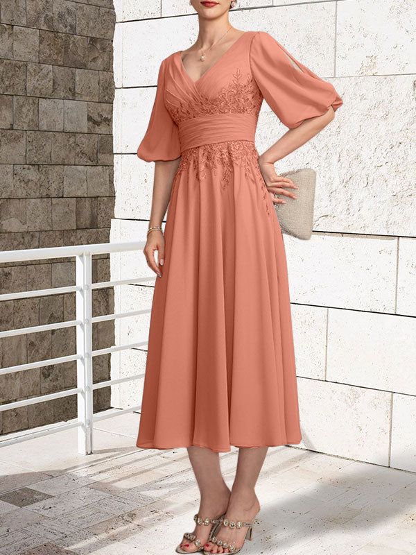 A-Linien Mutterkleid mit V-Ausschnitt, tea-length, Spitze und Chiffon mit Falten
