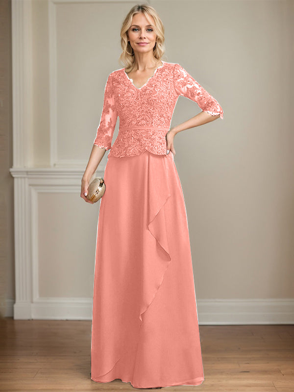 Robe mère de la mariée en dentelle et chiffon, coupe évasée, encolure en V, longue au sol avec volants en cascade et sequins