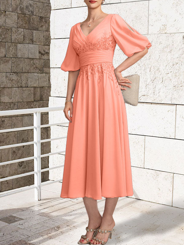 A-Linien Mutterkleid mit V-Ausschnitt, tea-length, Spitze und Chiffon mit Falten
