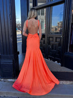 Robe fourreau corail à décolleté plongeant en V avec fente pour bal de promo