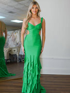 Vestido Longo de Festa Verde, Modelo Sereia, com Alças, Cintura Vazada e Bordados