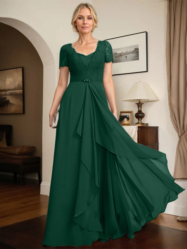 Robe mère de la mariée en mousseline et dentelle, ligne A, décolleté cœur, longueur au sol, avec perles et volants en cascade