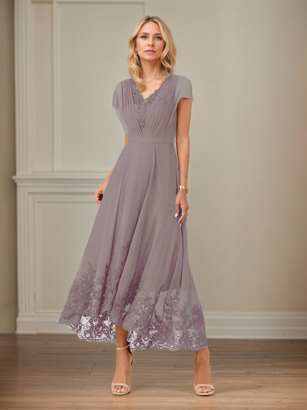 A-Linien Chiffon Kleid mit V-Ausschnitt, flatternden Ärmeln, knöchellang mit Applikationen
