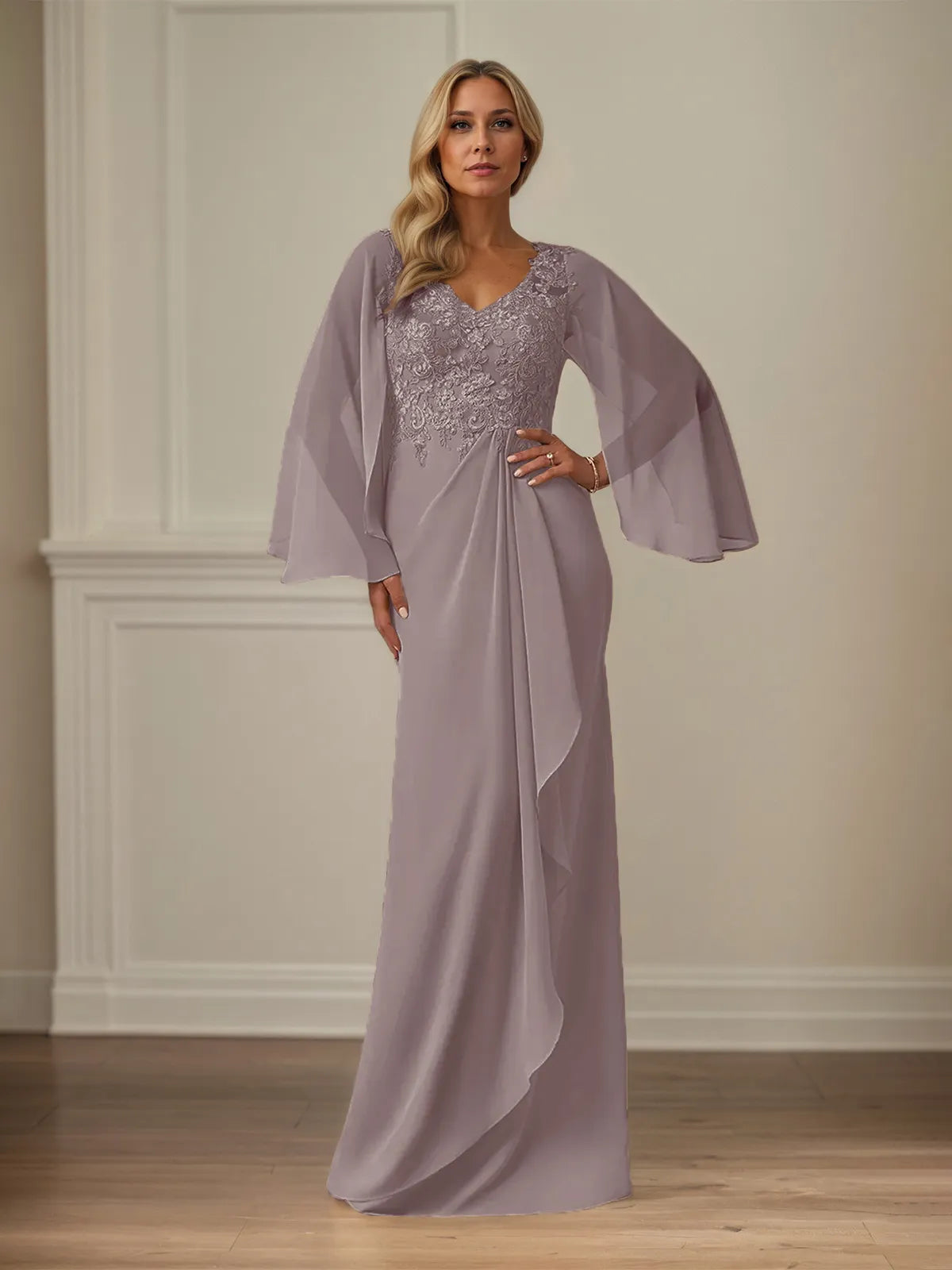 Etui/Kolumnen Chiffon V-Ausschnitt Langarm Bodenlanges Brautmutterkleid mit Applikationen