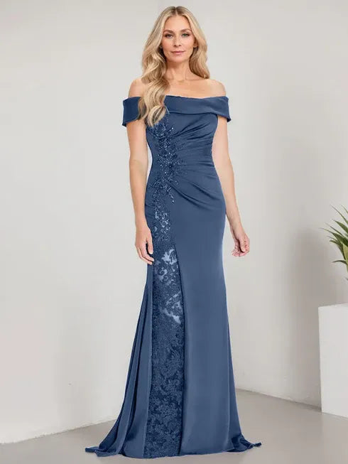 A-Linien Schulterfreies bodenlanges Brautmutterkleid mit Applikationen und Perlenbesatz Meerjungfrauenkleid mit hohem Schlitz
