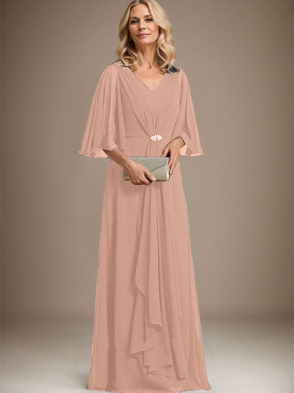A-Linien V-Ausschnitt Bodenlanges Chiffon Kleid für die Brautmutter mit kaskadierenden Rüschen und Kristallbrosche