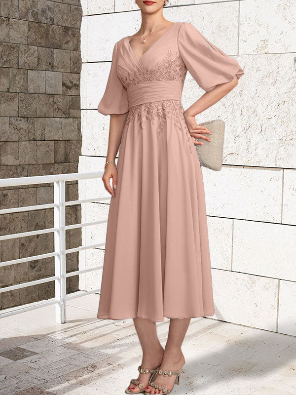 A-Linien Mutterkleid mit V-Ausschnitt, tea-length, Spitze und Chiffon mit Falten