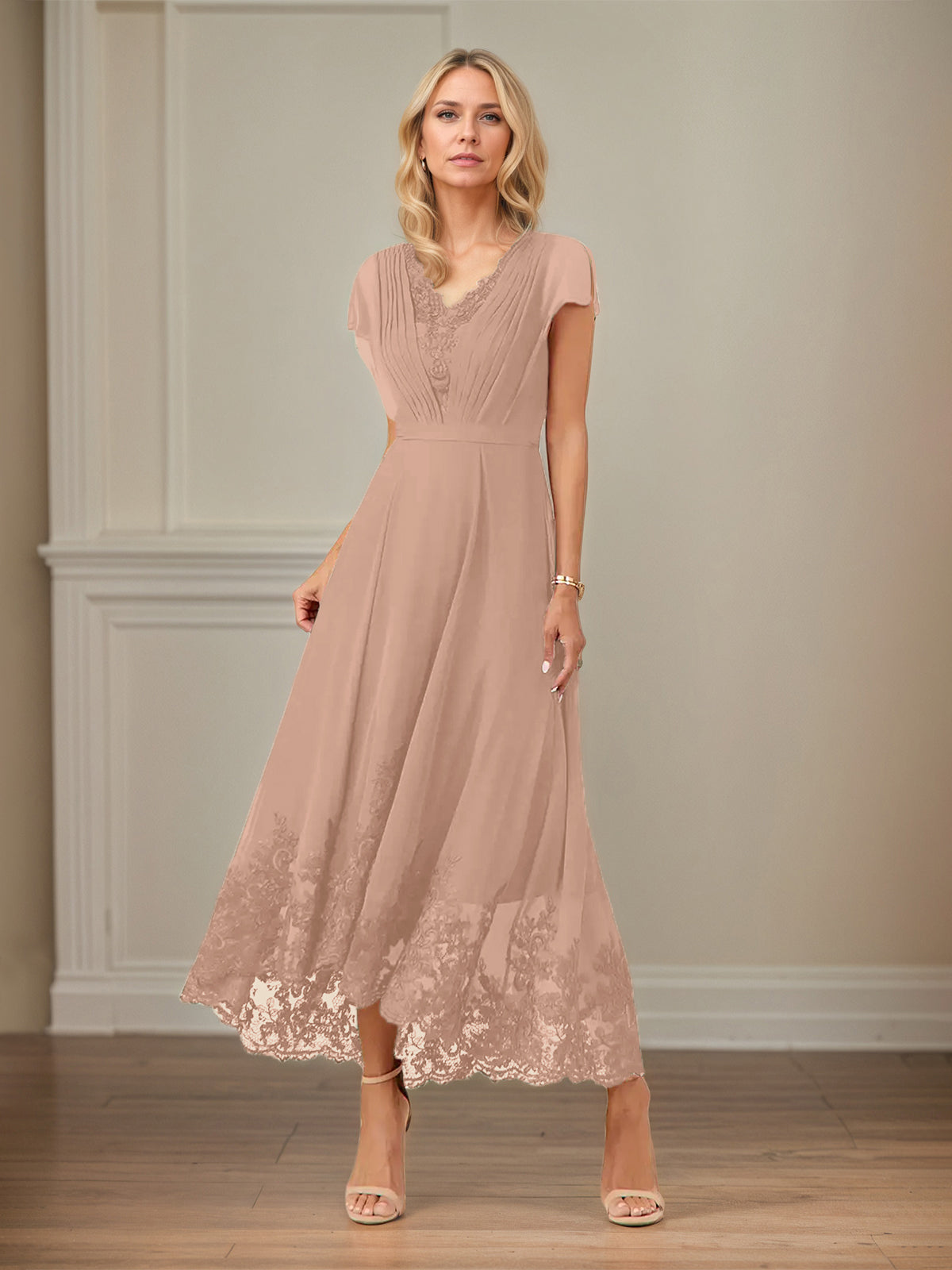 A-Linien Chiffon Kleid mit V-Ausschnitt, flatternden Ärmeln, knöchellang mit Applikationen