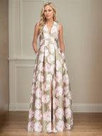 Vestido A-line rosa com decote em V e estampa floral para mãe da noiva