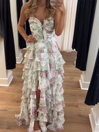 Robe de bal à imprimé floral avec volants superposés et nœud noué devant