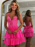 Robe courte de bal de promo à dos ouvert avec perles et volants