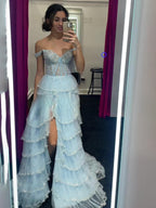 Robe de bal glamour champagne à corset perlé à volants superposés avec fente