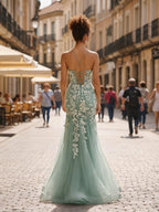 Glitzerndes Pailletten-Meerjungfrauen-Tüll-Abendkleid mit V-Ausschnitt und Applikationen