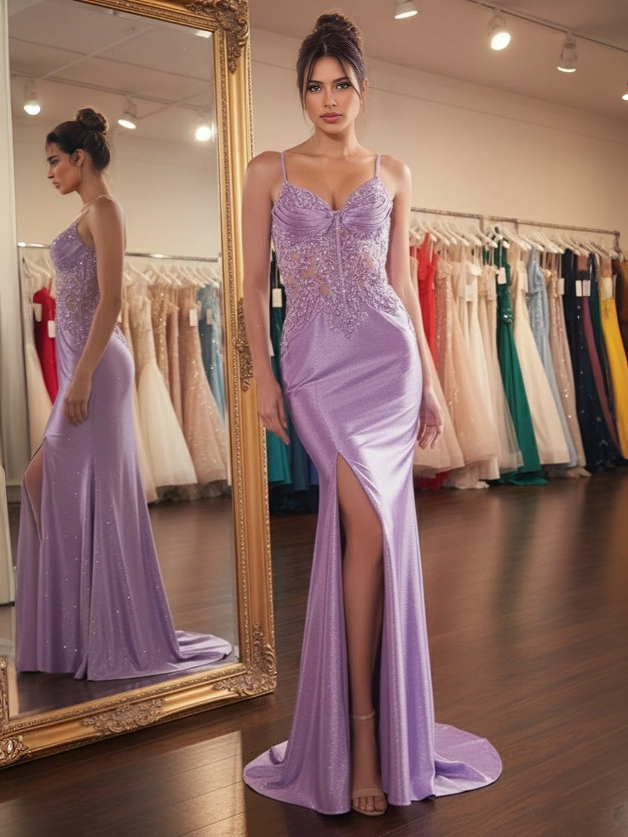 Vestido de fiesta con corsé transparente brillante y pedrería con abertura alta